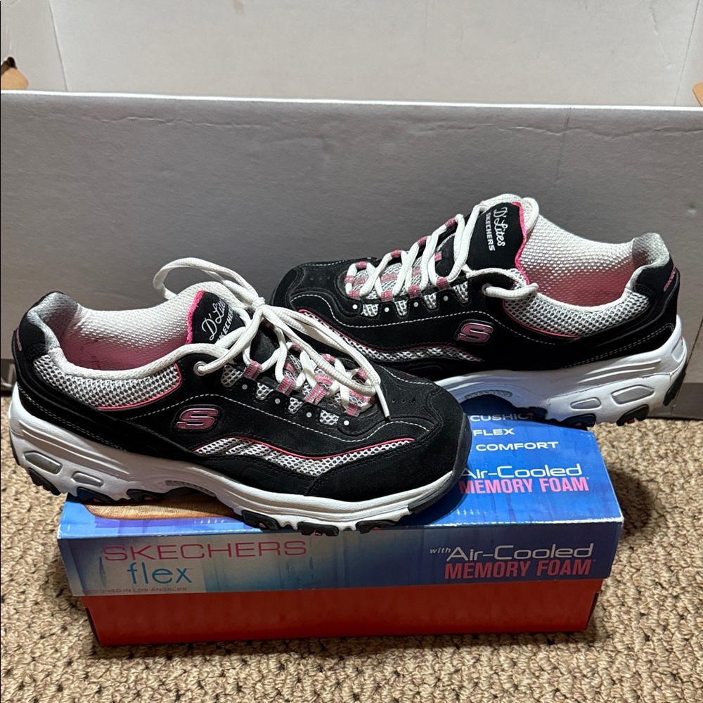 D’Lites Sketchers Sport Black and Pink Women’s Size 8.5